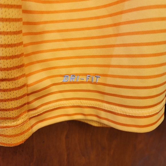 Nike Dri-Fit Shirt - Picture 4 of 6